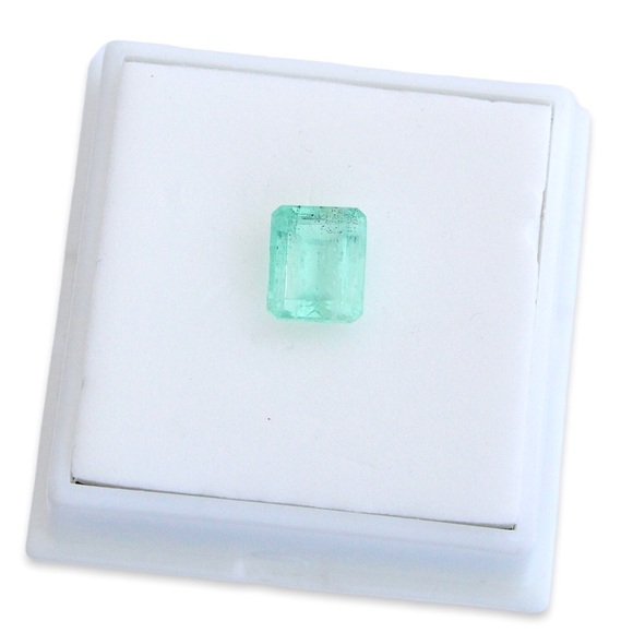 2.25 Ct. Colombian Emerald Loose Gemstone 8 x 7 mm Step Cut Mint Blue Green - Picture 1 of 3
